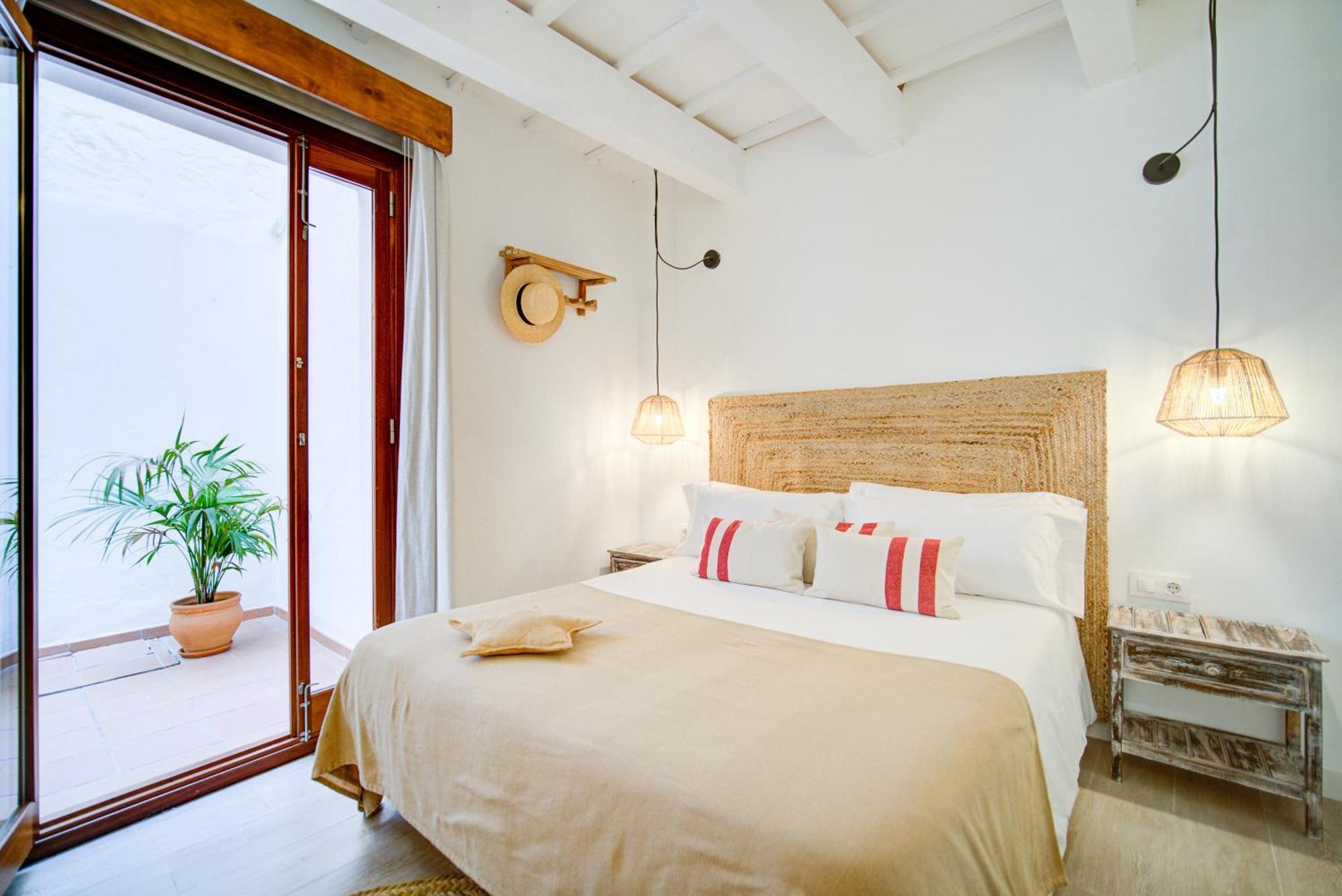Calma Hotel Ciutadella  Extérieur photo